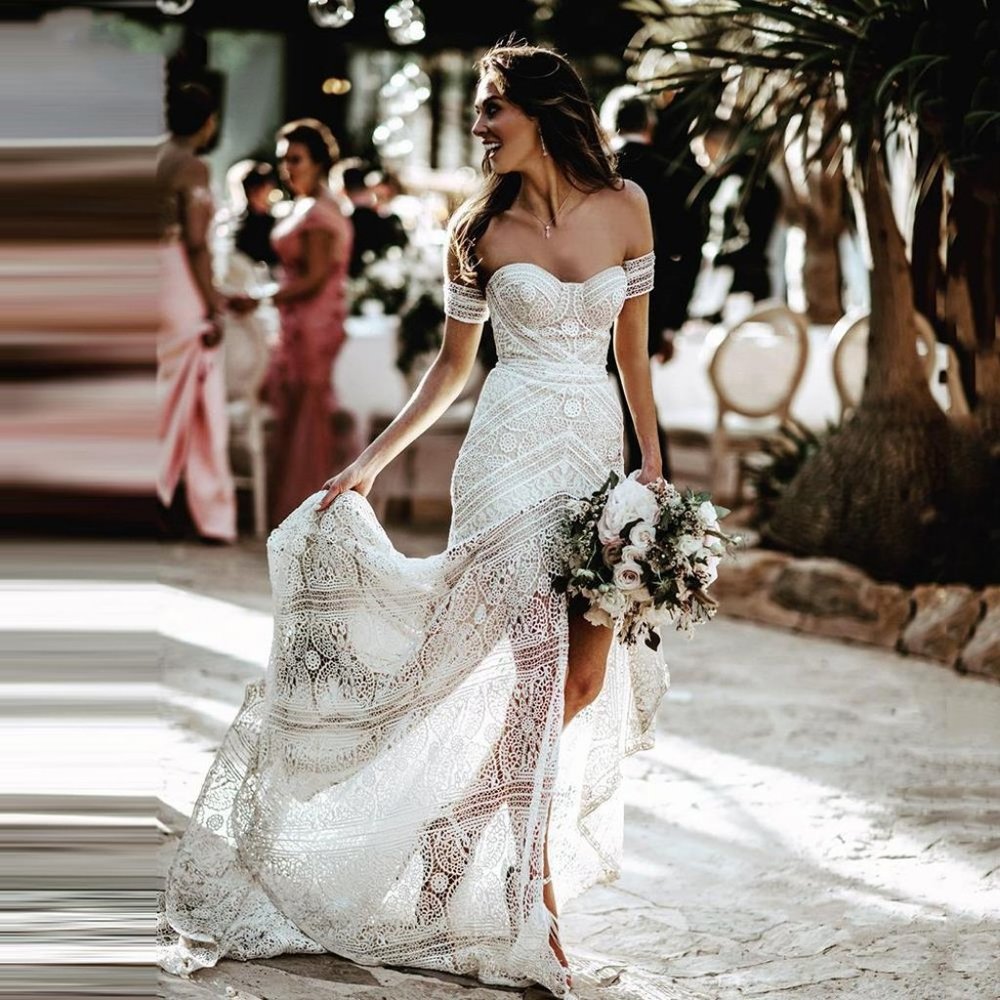 Meet your Posher, Wedding Hymns Brings You Top Quality Wedding Dresses